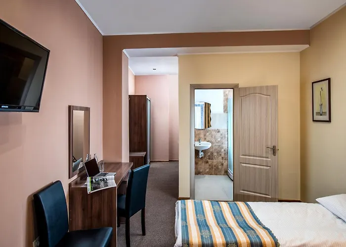 Lviv Central Jam Hotel